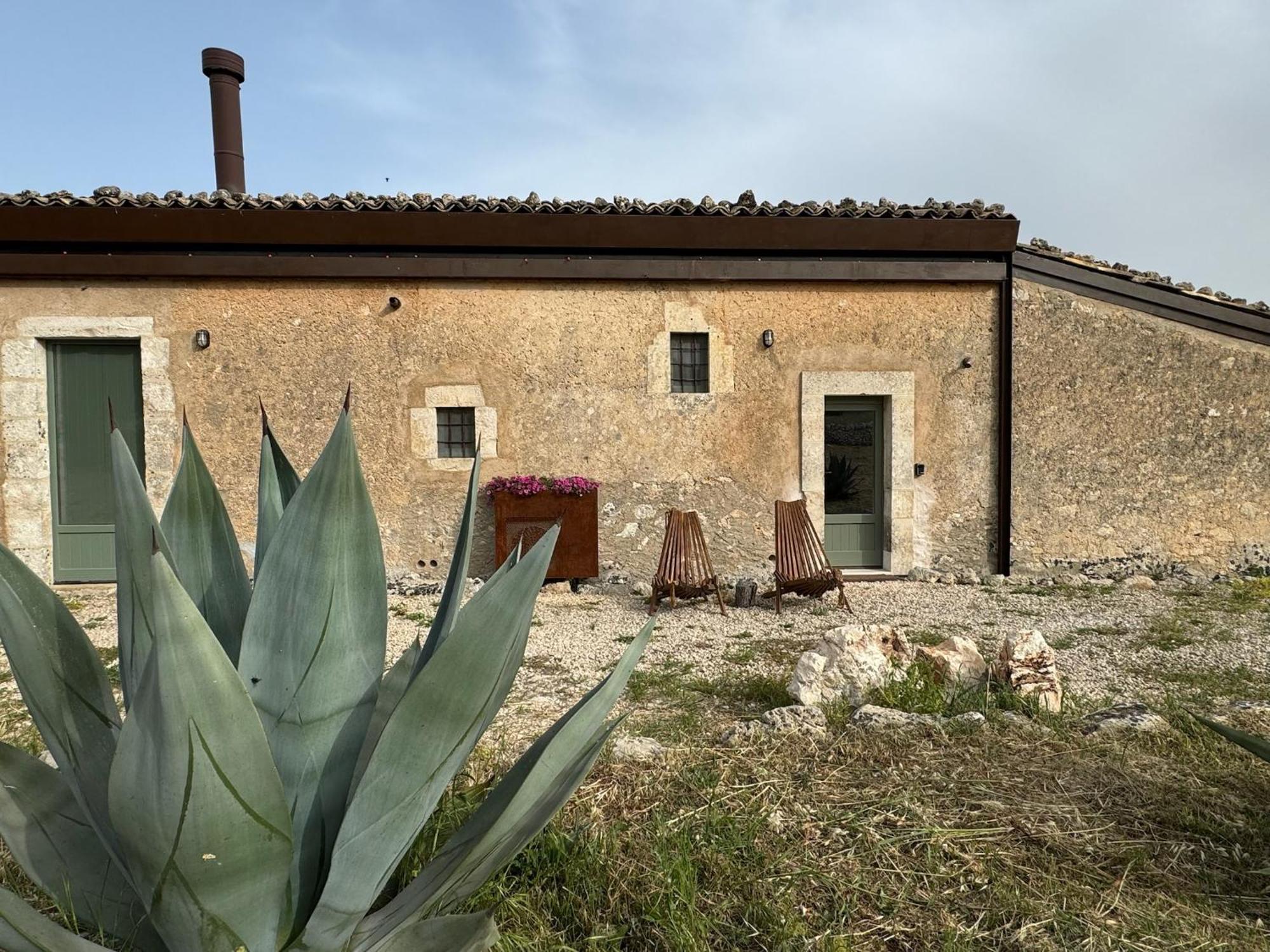 Gasthaus Casa Farfaglia Noto Exterior foto